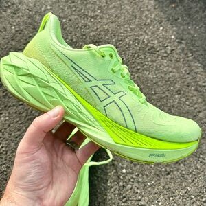 ASICS Novablast 4 - Men’s 9.5